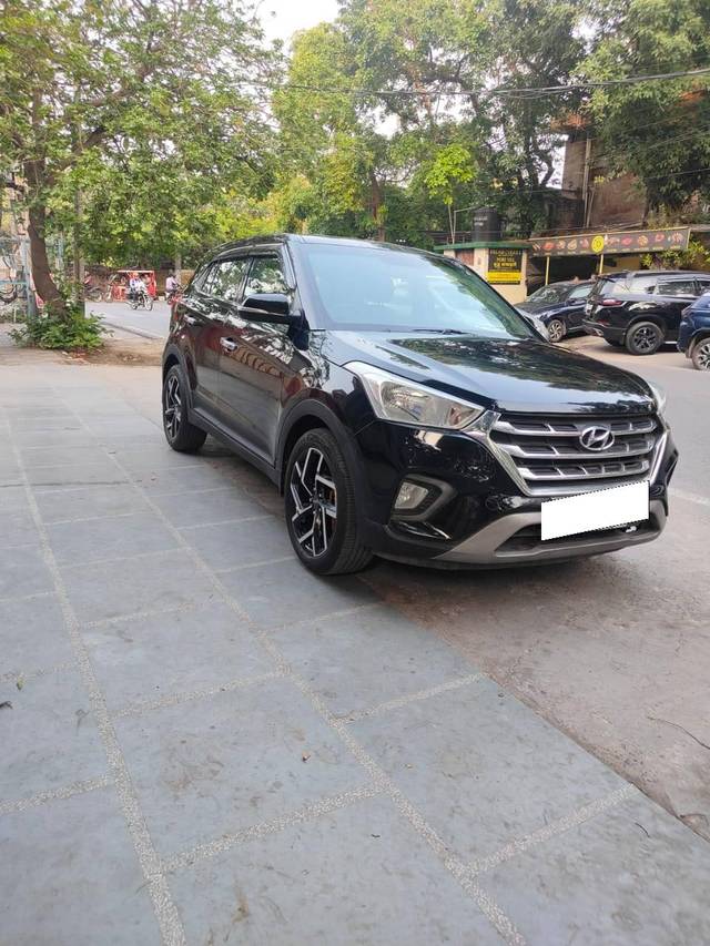 https://images10.gaadi.com/usedcar_image/4596470/original/processed_ec922ee1f4c963e9104cbb39ead7df67.jpg?imwidth=6400