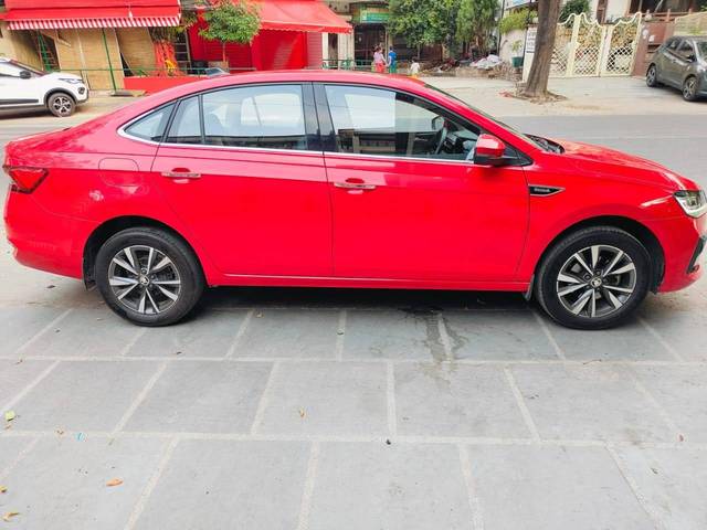 https://images10.gaadi.com/usedcar_image/4596476/original/processed_34c3d6978bcc81d0a08a98b4ae97bedb.jpg?imwidth=6402