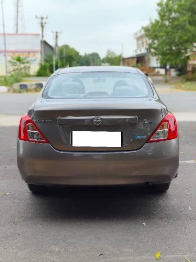 https://images10.gaadi.com/usedcar_image/4596546/original/processed_1a8e2dc3-118b-41f2-8c2f-d0d1f6124da3.jpeg?imwidth=6402