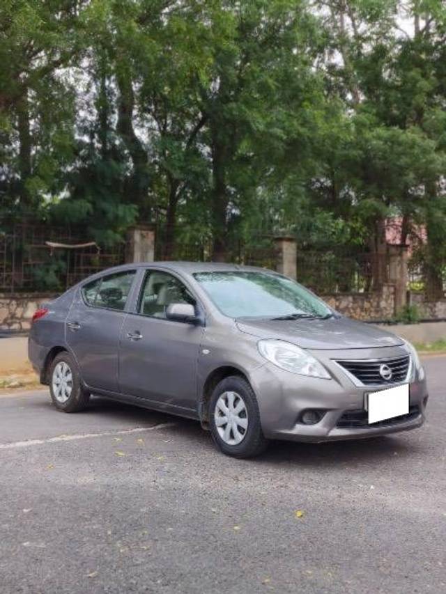 https://images10.gaadi.com/usedcar_image/4596546/original/processed_bd3be2f4-5d80-4298-9267-ab0a9fb76afa.jpeg?imwidth=6400