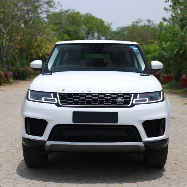 https://images10.gaadi.com/usedcar_image/4596561/original/processed_f513a985-3dda-4834-8e3b-587f0ce0ef84.jpg?imwidth=6400