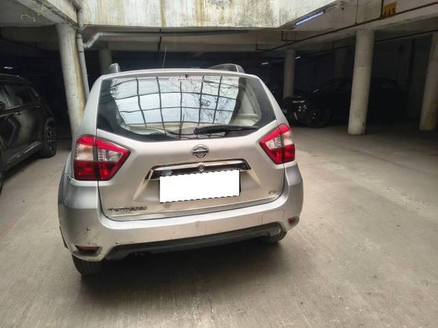 https://images10.gaadi.com/usedcar_image/4596601/original/processed_1433365d-dbe0-45fb-9ee1-9295173bcb32.jpeg?imwidth=6401