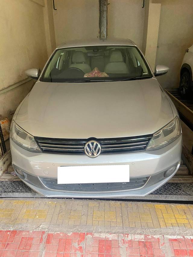 https://images10.gaadi.com/usedcar_image/4596602/original/processed_017350fc-6fb1-42fa-b692-3141021f0742.jpg?imwidth=6400