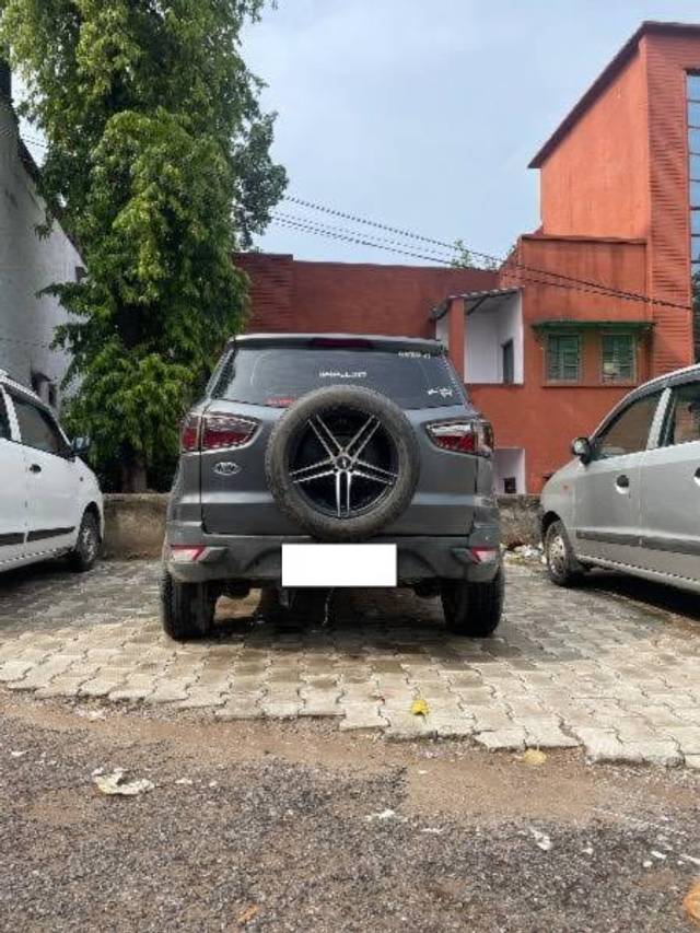 https://images10.gaadi.com/usedcar_image/4596621/original/processed_afd21d30-af36-4ff1-a82b-0491c02a16f2.jpeg?imwidth=6402