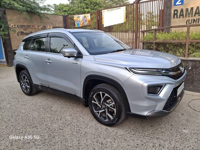 https://images10.gaadi.com/usedcar_image/4596624/original/processed_502b7a1a95839669f8951a19257cbb93.jpg?imwidth=6402