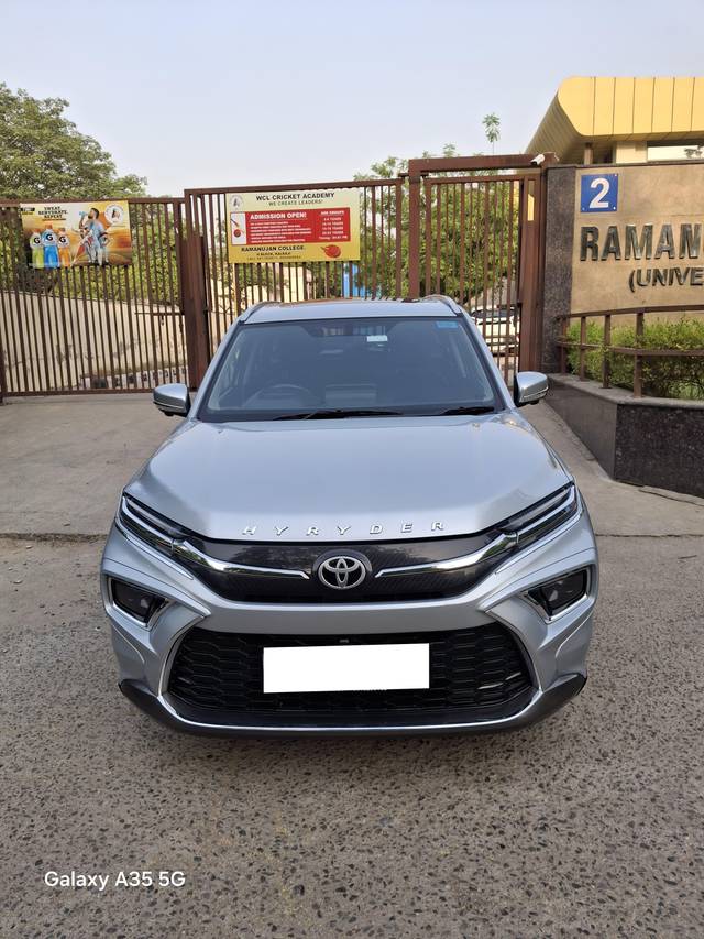 https://images10.gaadi.com/usedcar_image/4596624/original/processed_6ac7652074d3666d26f264c86aed041a.jpg?imwidth=6400