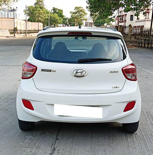 https://images10.gaadi.com/usedcar_image/4596632/original/processed_9fa7b47f48d4938d0daefaabfd4ca71b.jpg?imwidth=6401