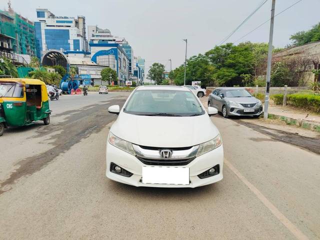 https://images10.gaadi.com/usedcar_image/4596638/original/processed_44c06700d7f63f93f2ac6890c6e0cae9.jpg?imwidth=6400