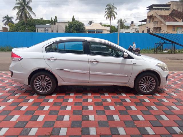 https://images10.gaadi.com/usedcar_image/4596639/original/726fddc9b3a2db62cbec63ef7e6c266b.jpg?imwidth=6401