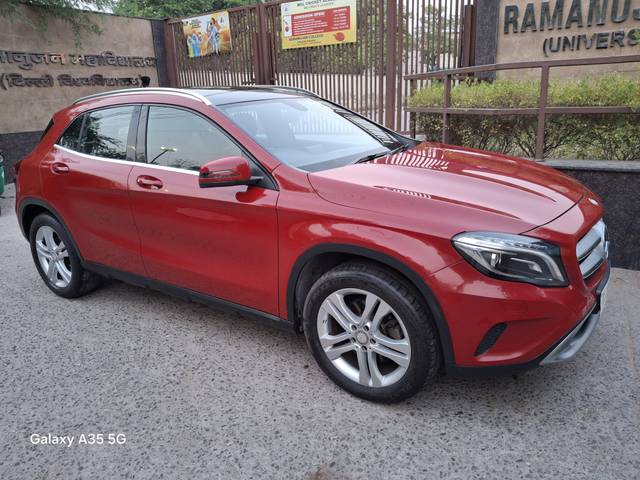 https://images10.gaadi.com/usedcar_image/4596650/original/processed_8f7aa63da88dec906c32489abb090efe.jpg?imwidth=6401