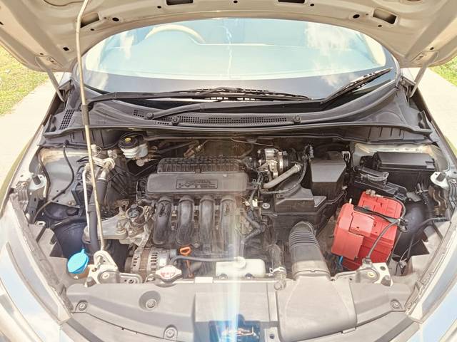 https://images10.gaadi.com/usedcar_image/4596672/original/5f59f430a140bef335597ae71cf55b64.jpeg?imwidth=6402