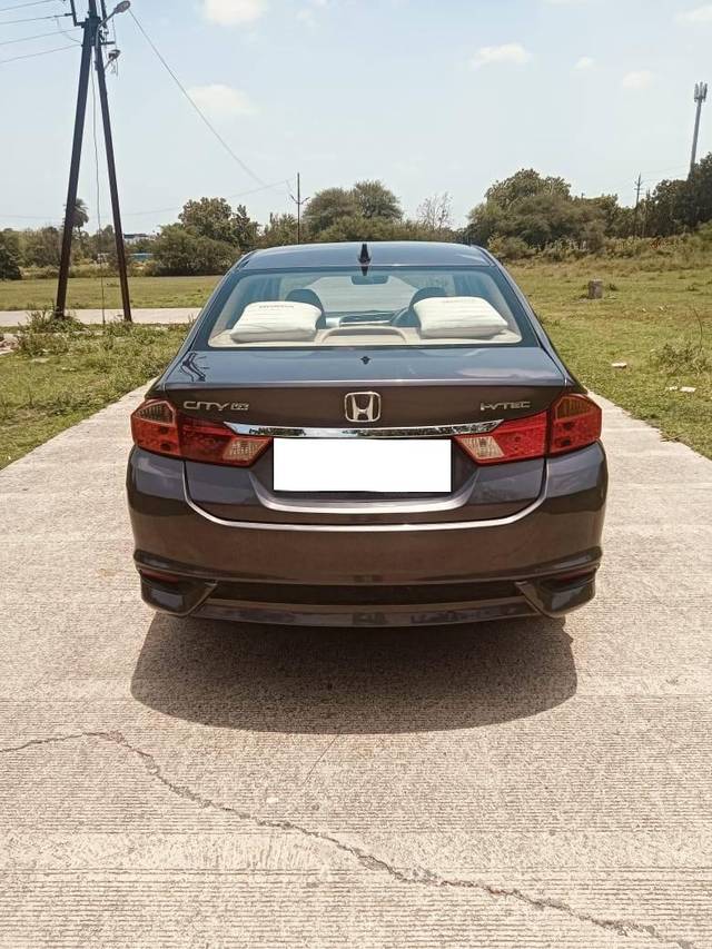 https://images10.gaadi.com/usedcar_image/4596672/original/processed_15cc18dbcae68d533915318c7670f72e.jpeg?imwidth=6401