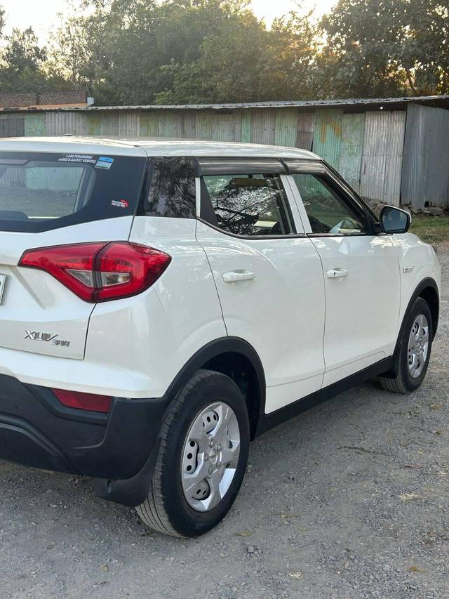 https://images10.gaadi.com/usedcar_image/4596684/original/processed_15ab6ccf627fd696c1050d2cf8d092b2.jpeg?imwidth=6402