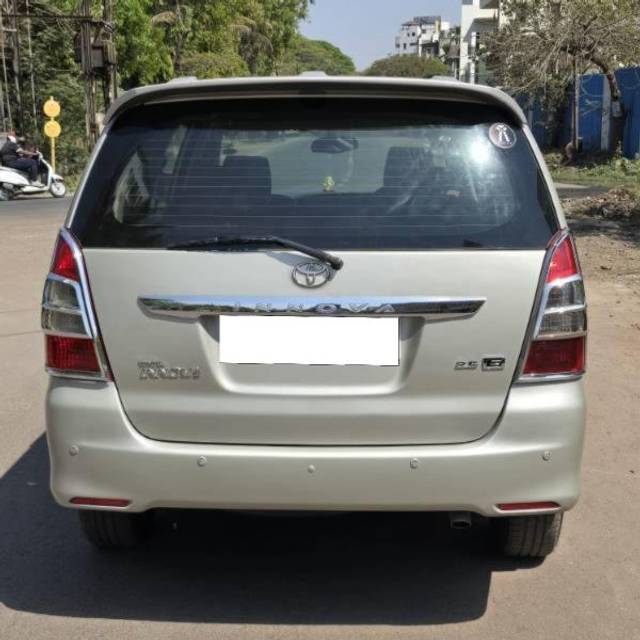 https://images10.gaadi.com/usedcar_image/4596686/original/processed_ab67e8a4-1774-460d-ba84-99debb290314.jpg?imwidth=6402