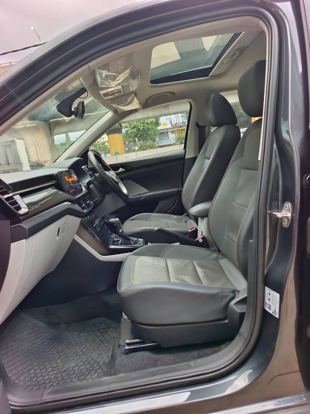 https://images10.gaadi.com/usedcar_image/4596754/original/0d63afa082ccbcbcec029cf61af37d17.jpg?imwidth=6402