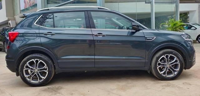 https://images10.gaadi.com/usedcar_image/4596754/original/processed_74a324687583b356a6c398fb1b471594.jpg?imwidth=6401