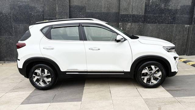 https://images10.gaadi.com/usedcar_image/4596763/original/processed_79b99a4d6308e728588cce6396623547.jpg?imwidth=6401