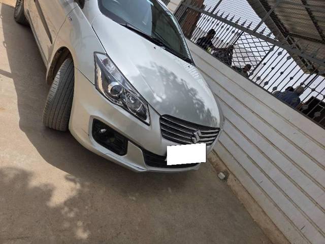 https://images10.gaadi.com/usedcar_image/4596766/original/processed_115d9eda-ac70-48a8-a23f-d4f04d62cf9f.jpg?imwidth=6402
