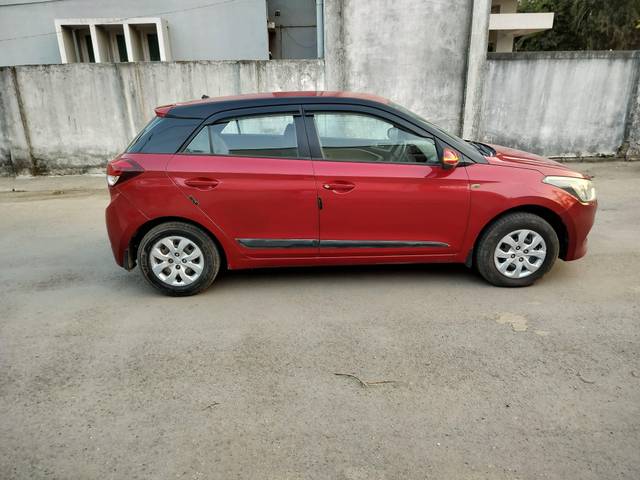 https://images10.gaadi.com/usedcar_image/4596781/original/processed_71e6a791a12271538403e8dbba239d59.jpg?imwidth=6401