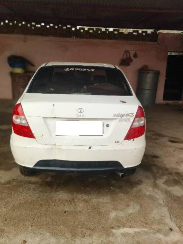 https://images10.gaadi.com/usedcar_image/4596793/original/processed_ce196d21-2901-47c6-abe7-47602710a7e7.jpg?imwidth=6401