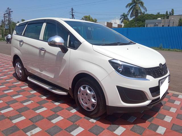 https://images10.gaadi.com/usedcar_image/4596795/original/processed_55292f054af087f3afc33fe1eebfaf35.jpg?imwidth=6400