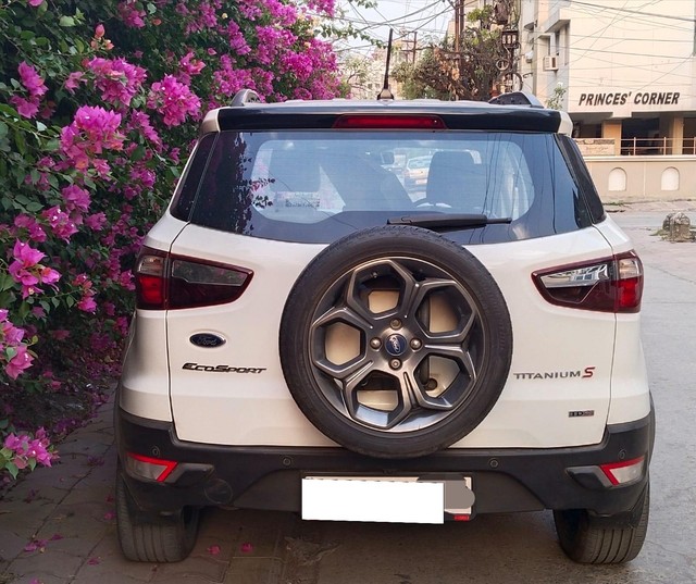 Second-hand 2019 Ford Ecosport 1.5 Diesel Titanium Plus BSIV for sale in Indore-5