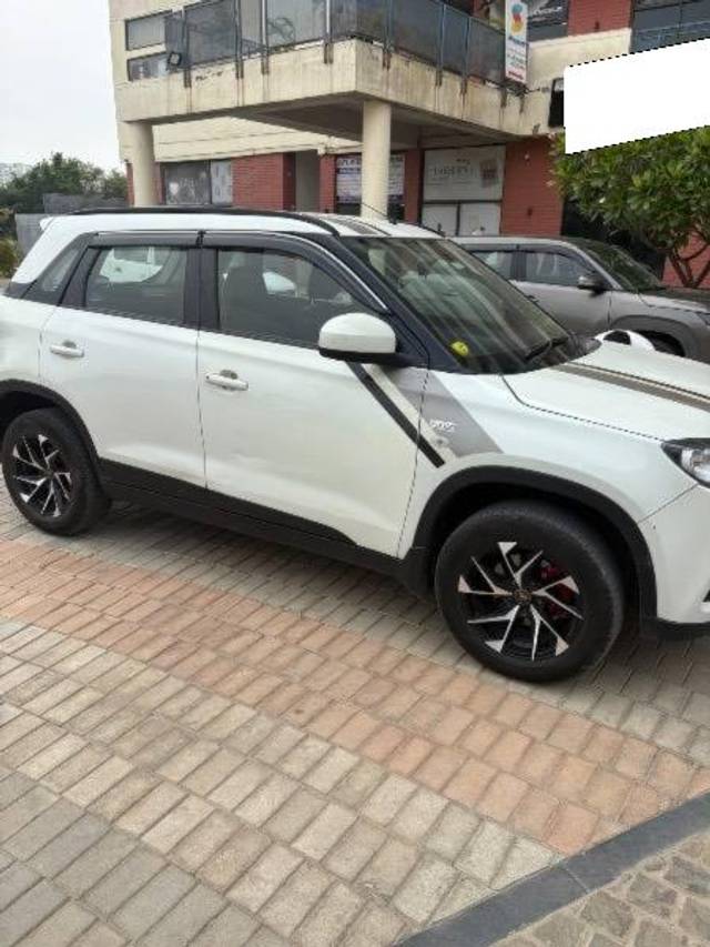 https://images10.gaadi.com/usedcar_image/4596843/original/processed_46e18c0a-5898-41bb-9212-27dc98c0f42a.jpeg?imwidth=6401