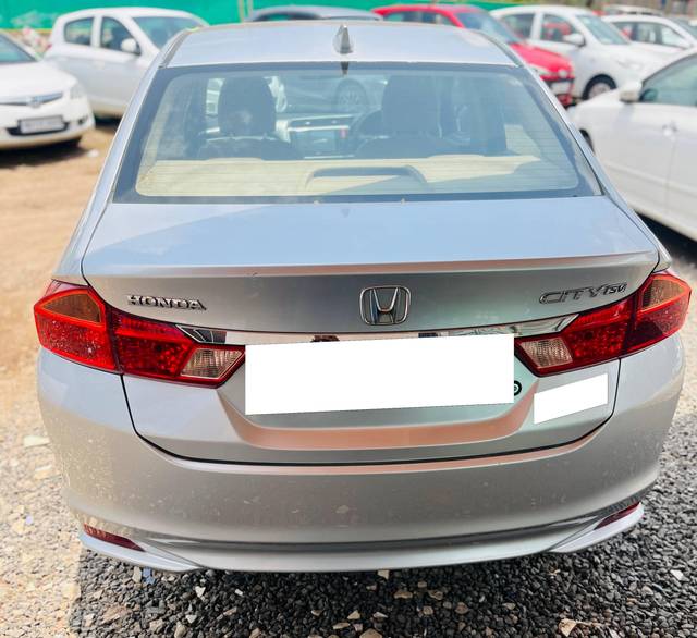 https://images10.gaadi.com/usedcar_image/4596851/original/processed_39d6befd-9698-4709-9859-7049fcc3e931.jpg?imwidth=6401