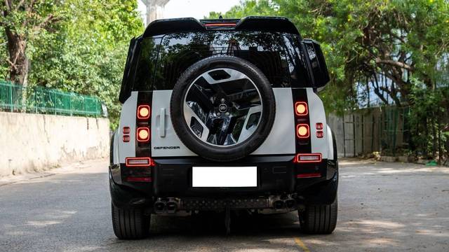 https://images10.gaadi.com/usedcar_image/4596856/original/processed_4f686c152cd4c8f21c94eec8d7c410e6.jpg?imwidth=6401