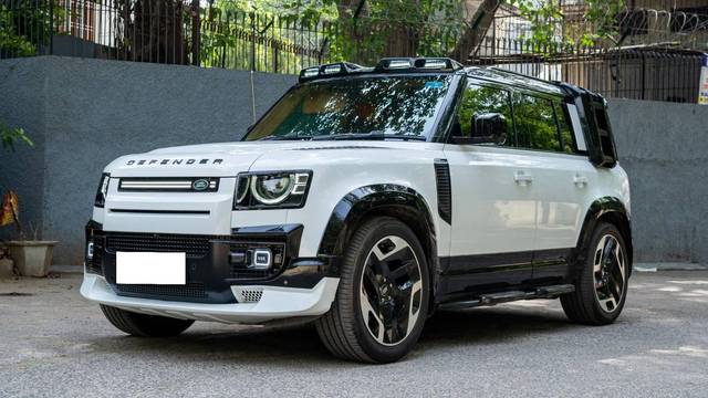 https://images10.gaadi.com/usedcar_image/4596856/original/processed_b4e51e245368e50bc17b4217d5d51ec4.jpg?imwidth=6402