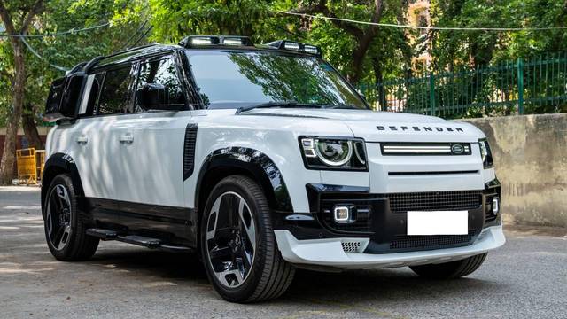 https://images10.gaadi.com/usedcar_image/4596856/original/processed_d094dcd15bdedcb3e928f2dadda6b950.jpg?imwidth=6400