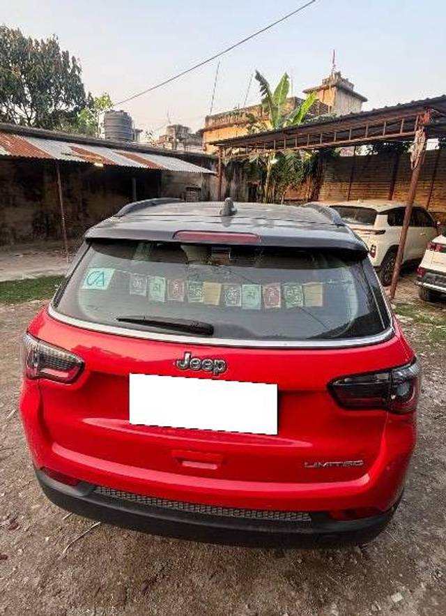 https://images10.gaadi.com/usedcar_image/4596857/original/processed_7d6f4d40-be8d-4aa6-ad79-ab50c3d39718.jpeg?imwidth=6401