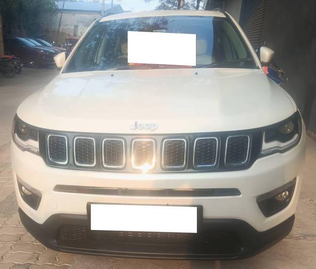 https://images10.gaadi.com/usedcar_image/4596858/original/processed_87a5e6c3-7b6c-4cd2-88b4-88e6da258338.jpg?imwidth=6401