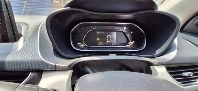 https://images10.gaadi.com/usedcar_image/4596874/original/0a652b06-e528-48a5-b54f-16d5c34c66ba.jpg?imwidth=6402