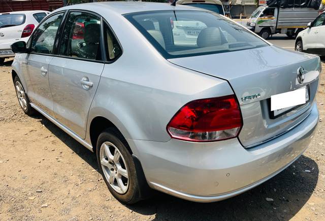 https://images10.gaadi.com/usedcar_image/4596931/original/processed_d57d74fb-1bf4-421a-91b5-972ce6154830.jpg?imwidth=6402