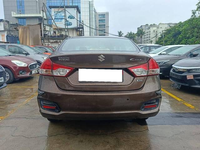 https://images10.gaadi.com/usedcar_image/4596935/original/processed_5653ddad049a88af27bd64477746d791.jpg?imwidth=6402