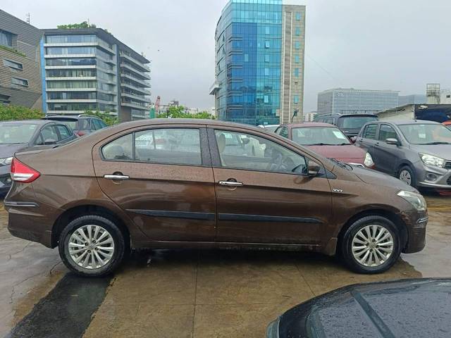 https://images10.gaadi.com/usedcar_image/4596935/original/processed_cc4c5e3497638da7a9cfad6b093a135e.jpg?imwidth=6401