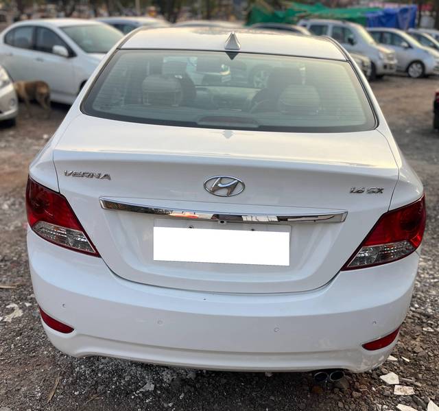 https://images10.gaadi.com/usedcar_image/4596942/original/processed_370d1726-2397-4d3c-806f-ef553e5bcd78.jpg?imwidth=6402