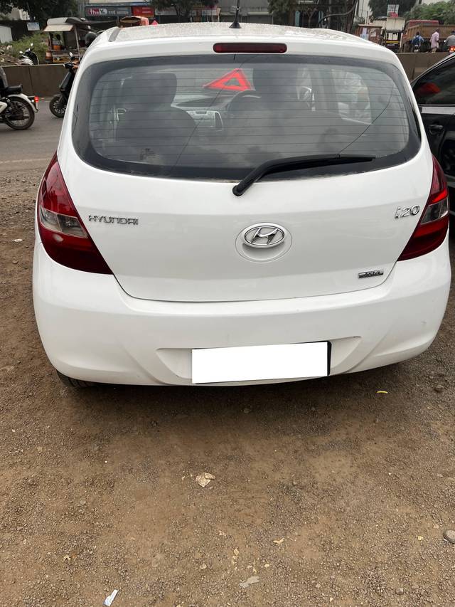https://images10.gaadi.com/usedcar_image/4596947/original/processed_f25d7236-70ab-4ce5-90e7-342ee63dcbf4.jpg?imwidth=6401