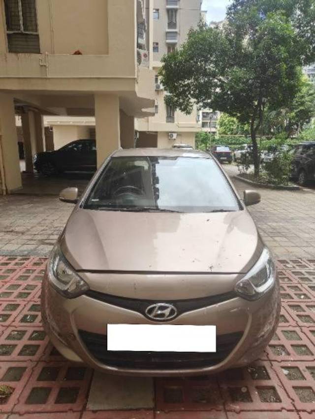 https://images10.gaadi.com/usedcar_image/4596956/original/processed_ee3d90c0-40dc-4dd4-9b52-f6846a9dea28.jpg?imwidth=6400