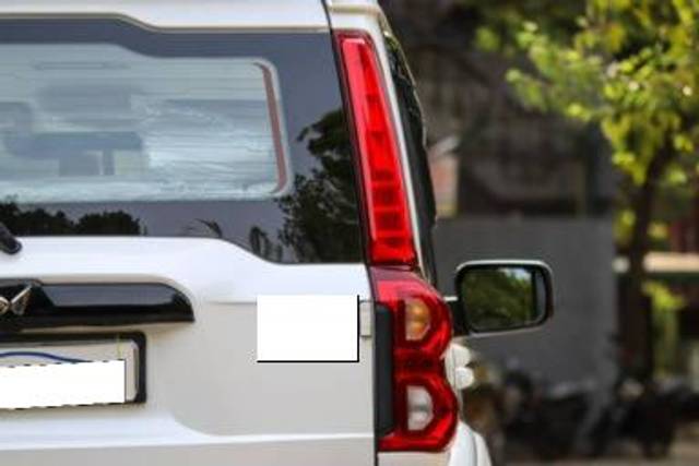 https://images10.gaadi.com/usedcar_image/4596961/original/processed_0d2eb798b8fbef3c9e5f66949fdd4ce9.jpg?imwidth=6402