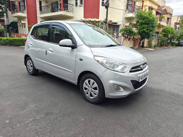 https://images10.gaadi.com/usedcar_image/4596969/original/processed_4e005f74da528af5b0b3d28c8496e1d1.jpg?imwidth=6400
