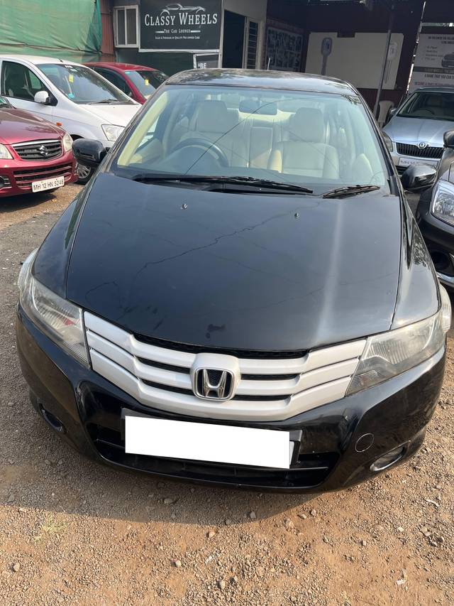 https://images10.gaadi.com/usedcar_image/4596975/original/processed_aad65315-60f7-4f24-b151-f718da2b64f6.jpg?imwidth=6400