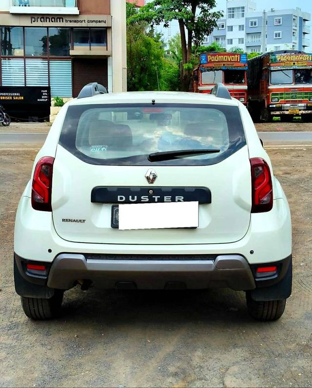 https://images10.gaadi.com/usedcar_image/4596986/original/processed_ed65429ddec8881dd3c4f0b71c7c7466.jpg?imwidth=6402