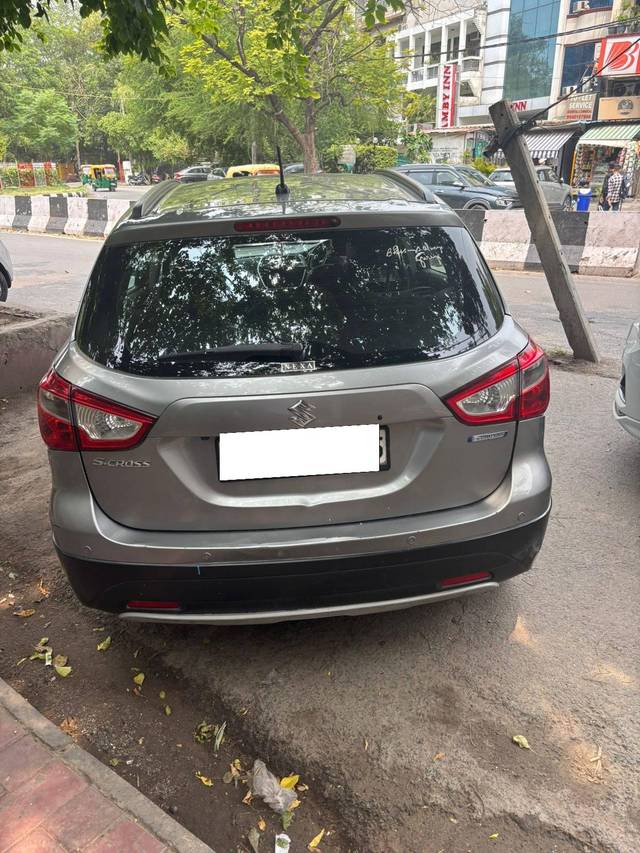 https://images10.gaadi.com/usedcar_image/4596990/original/processed_eafe6144c34ed09fb594a547713173d9.jpeg?imwidth=6401