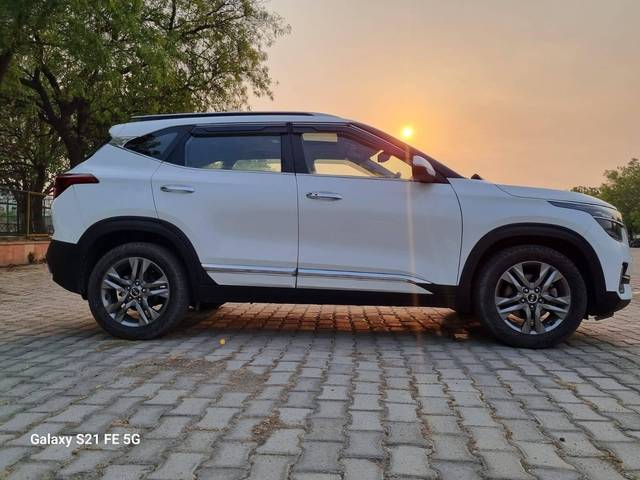 https://images10.gaadi.com/usedcar_image/4596997/original/processed_ae9868d5d6c2258a0d51215e7703c133.jpg?imwidth=6401