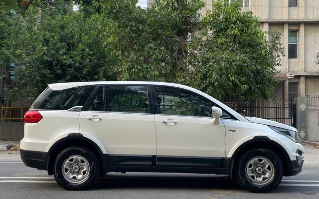 https://images10.gaadi.com/usedcar_image/4597000/original/processed_17ce80b3-390b-4441-8449-2f4eb4dd3ece.jpg?imwidth=6401