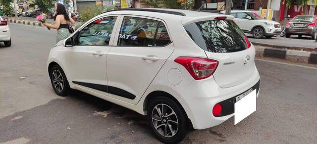 https://images10.gaadi.com/usedcar_image/4597007/original/processed_ddf1016a-5812-4844-b473-47e35b1ce471.jpg?imwidth=6402