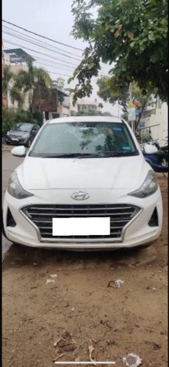 https://images10.gaadi.com/usedcar_image/4597012/original/processed_fe33f5e7-614f-46ed-98fd-04913100dfbc.png?imwidth=6400