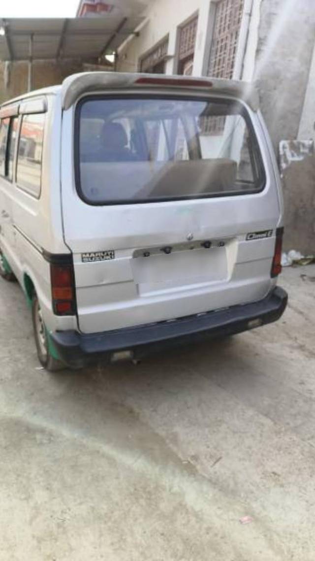 https://images10.gaadi.com/usedcar_image/4597013/original/processed_5c7bada4-49f0-40f9-b3ff-d55e92cb4407.jpeg?imwidth=6401